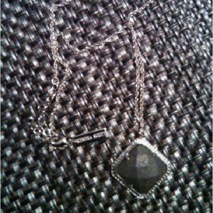 Kendra Scott Pyrite Gold Vintage Pendant Necklace